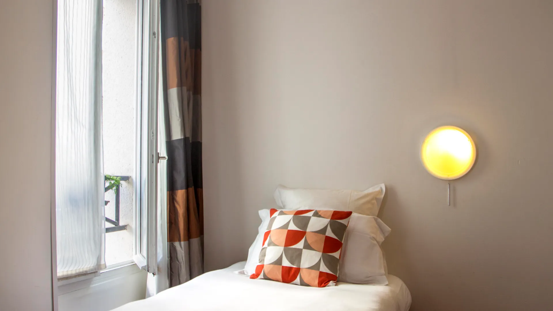 55 Hotel Montparnasse Paris