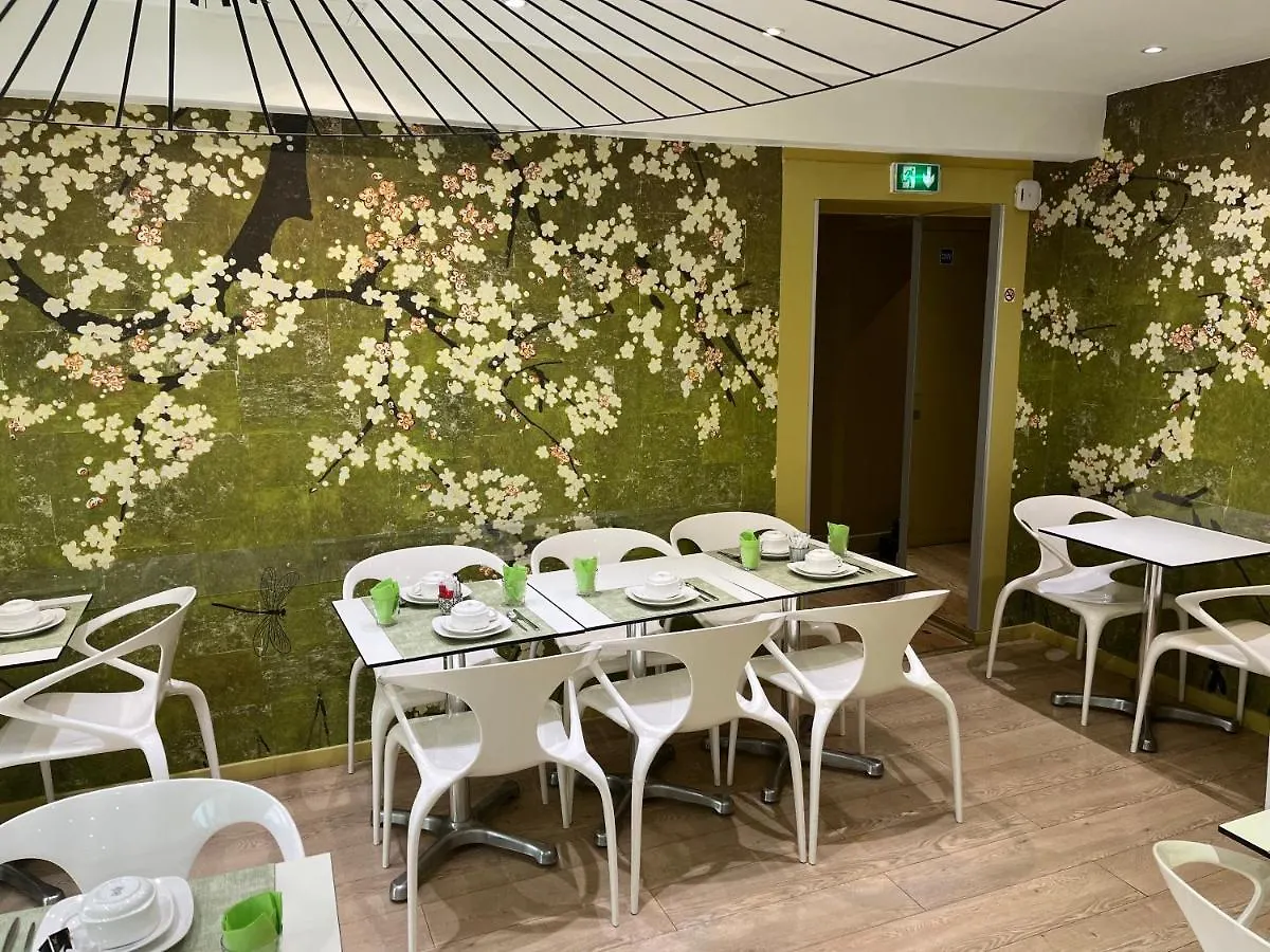 55 Hotel Montparnasse Paris