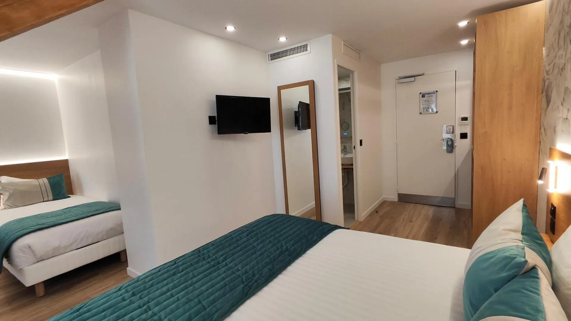 55 Hotel Montparnasse Paris