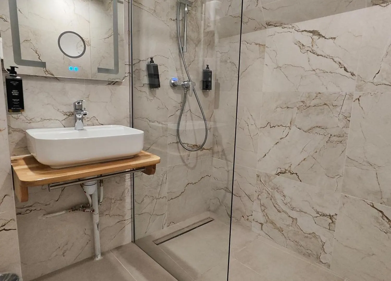 55 Hotel Montparnasse Paris
