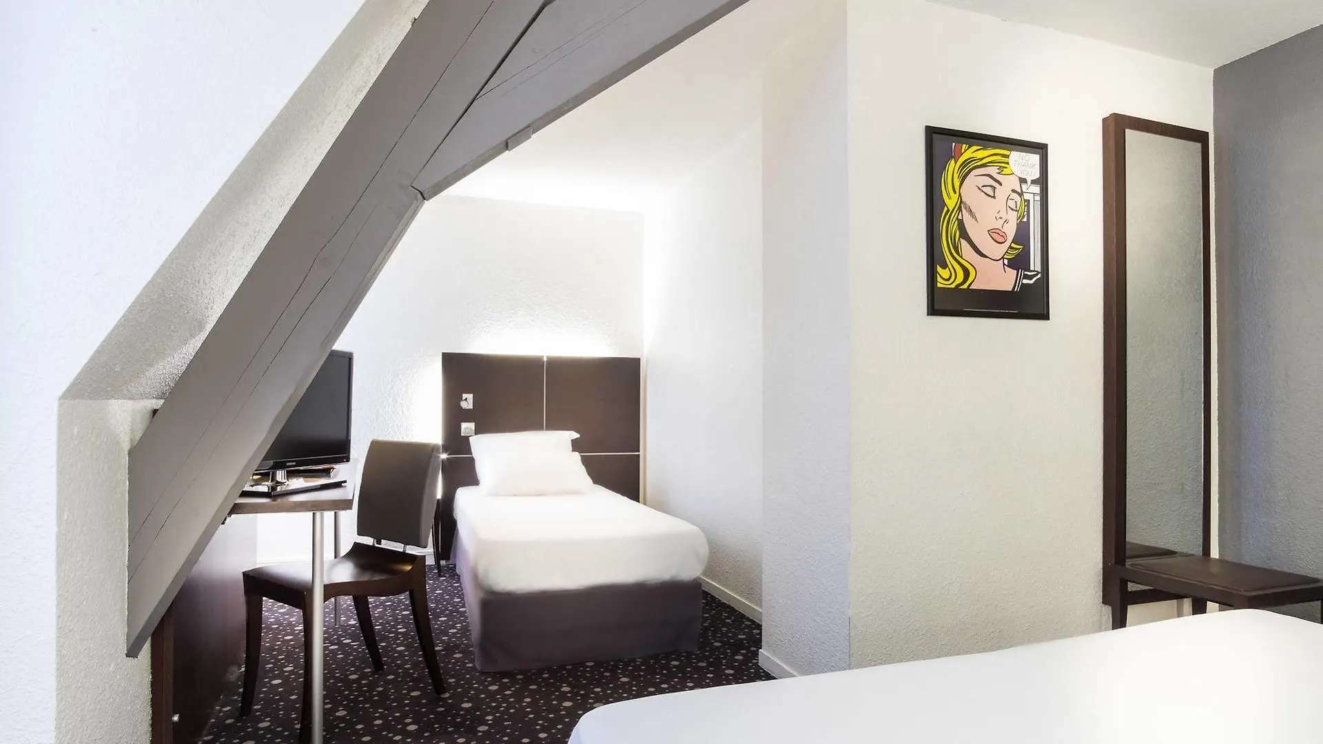 55 Hotel Montparnasse Paris 3*,