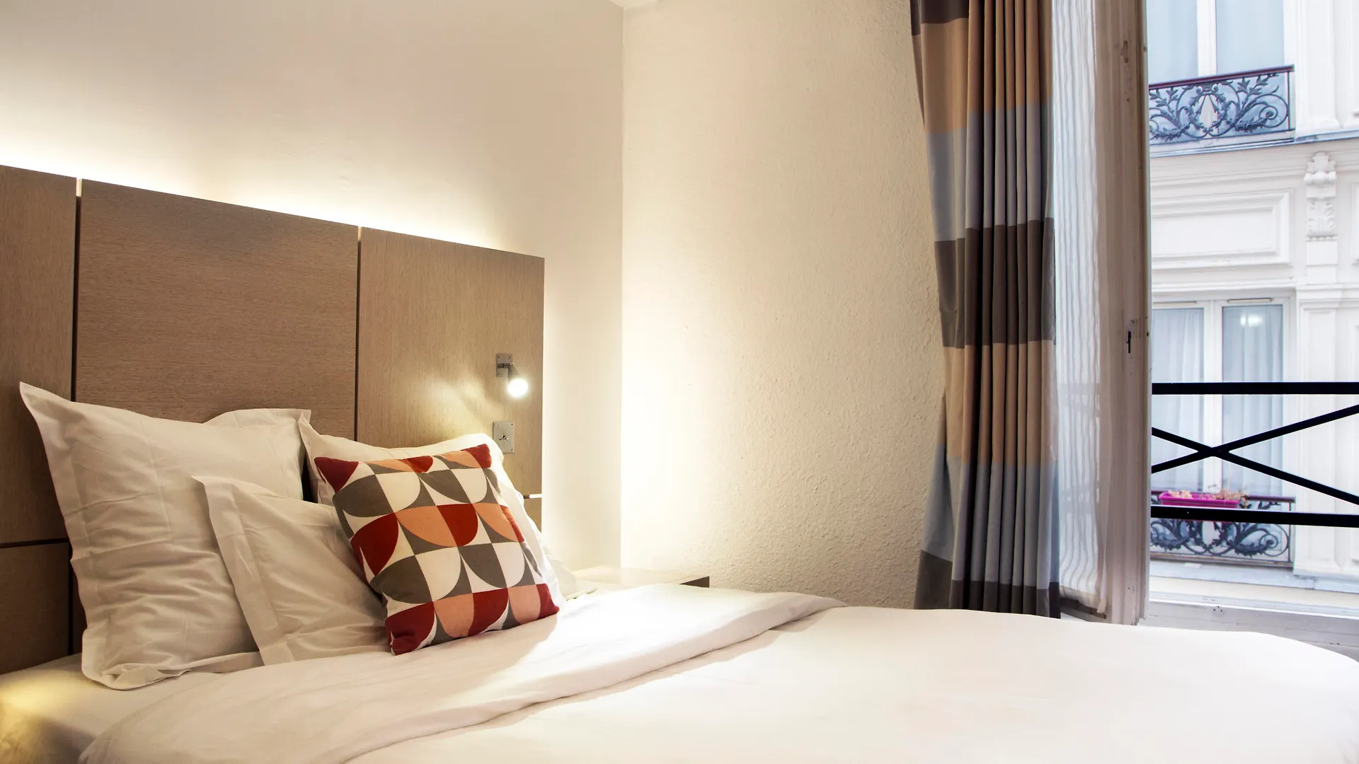 55 Hotel Montparnasse Paris 3*,  France